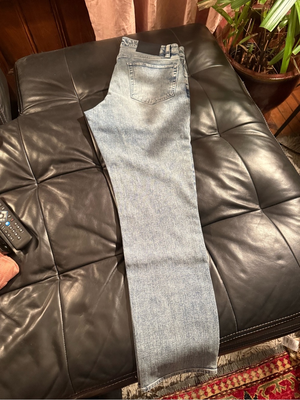 Bonobos Premium 4-Way Stretch Jeans - Murphy Light Wash size 32x32